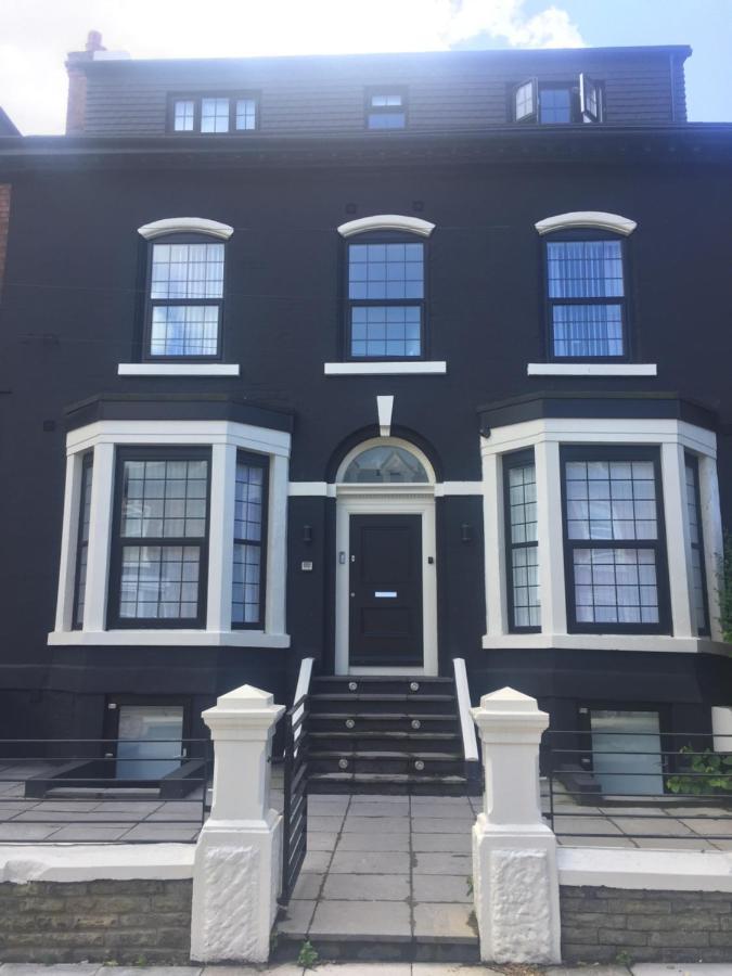 Huntley Lodge Pp Liverpool Buitenkant foto